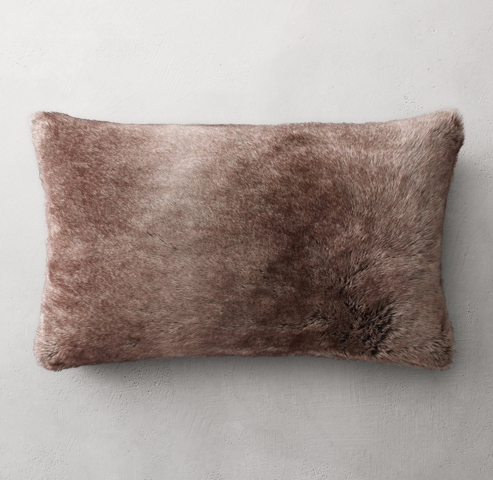 LUXE FAUX FUR PILLOW COVER - LUMBAR