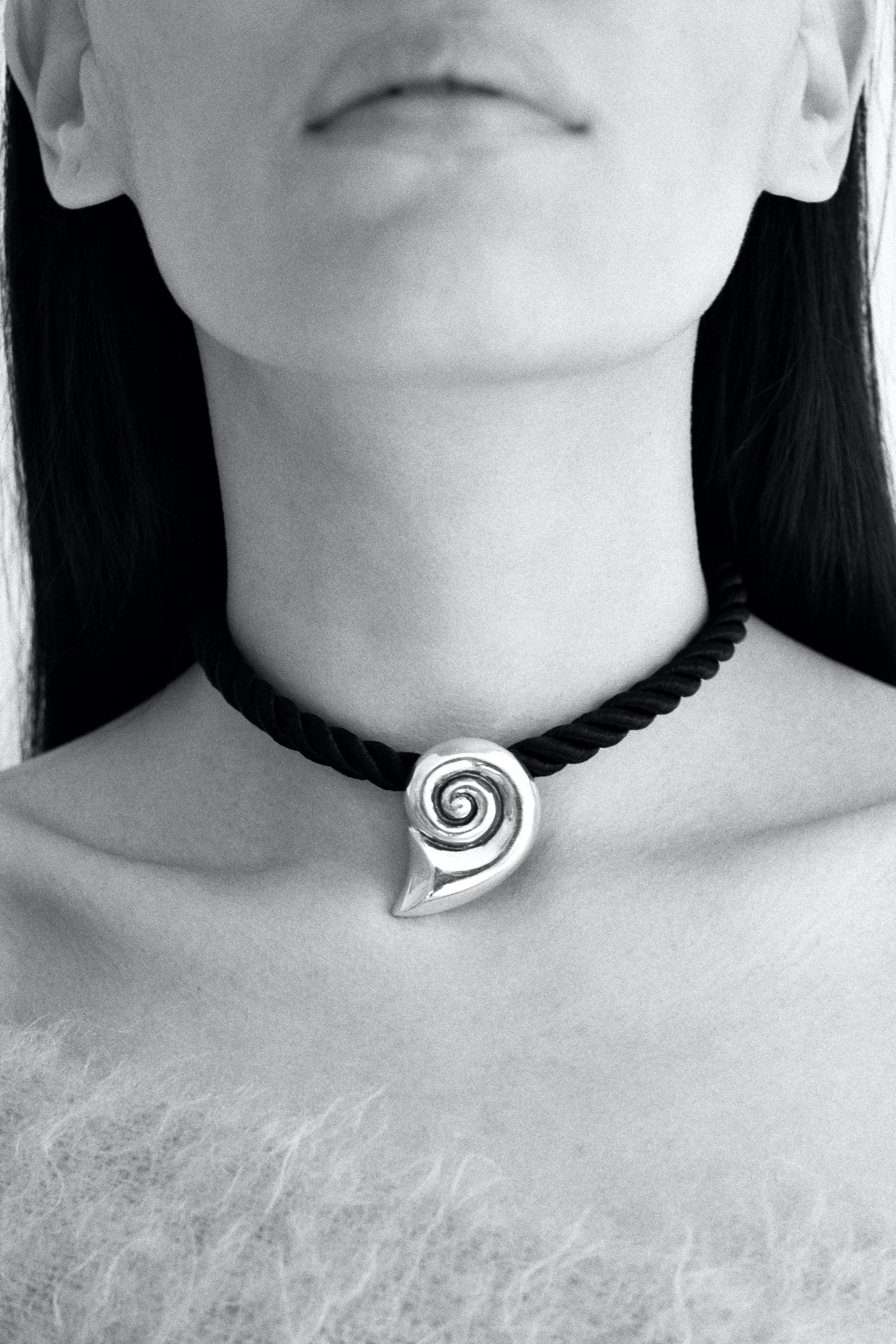 NAUTILUS COLLAR