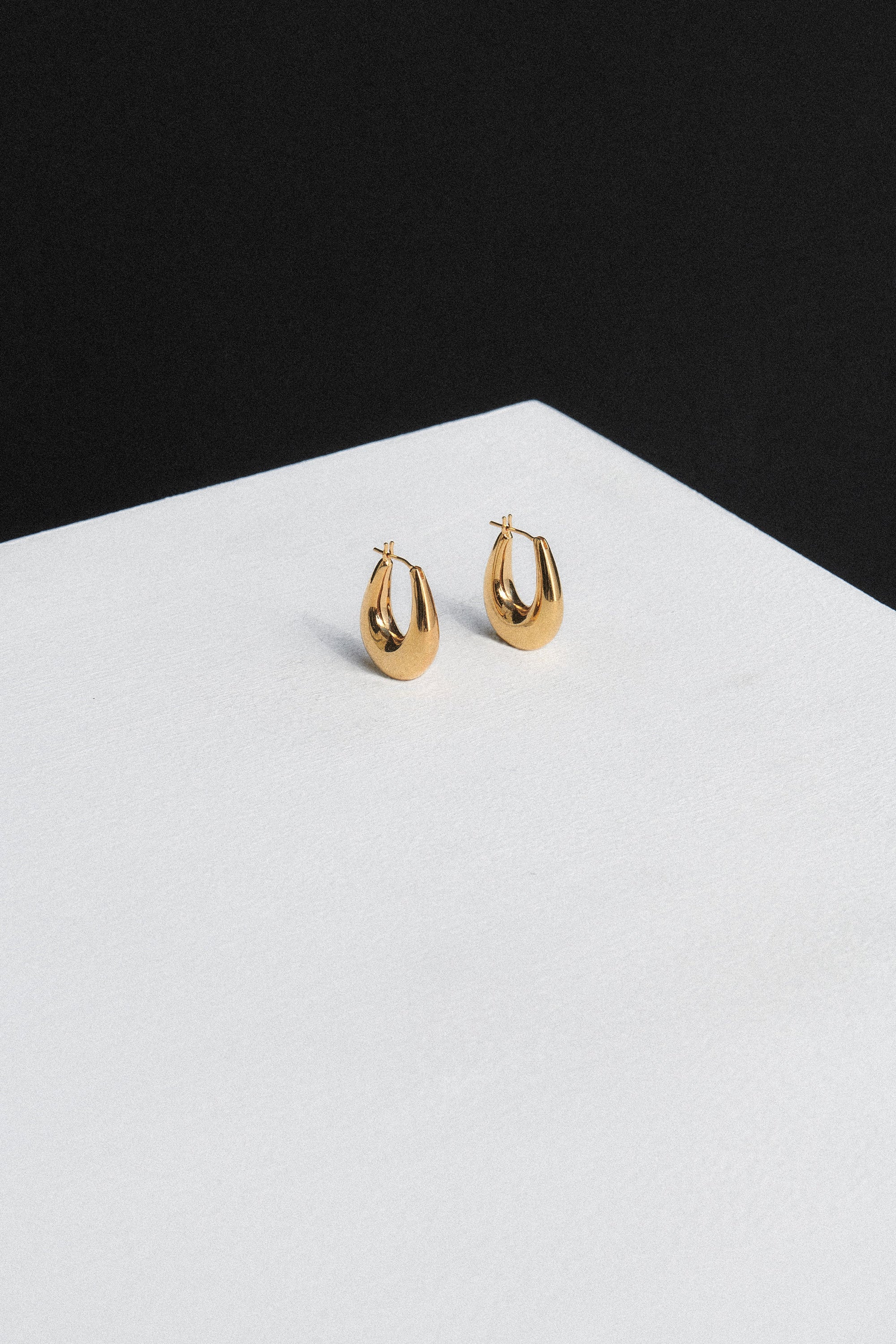 LARGE ETRUSCAN HOOPS