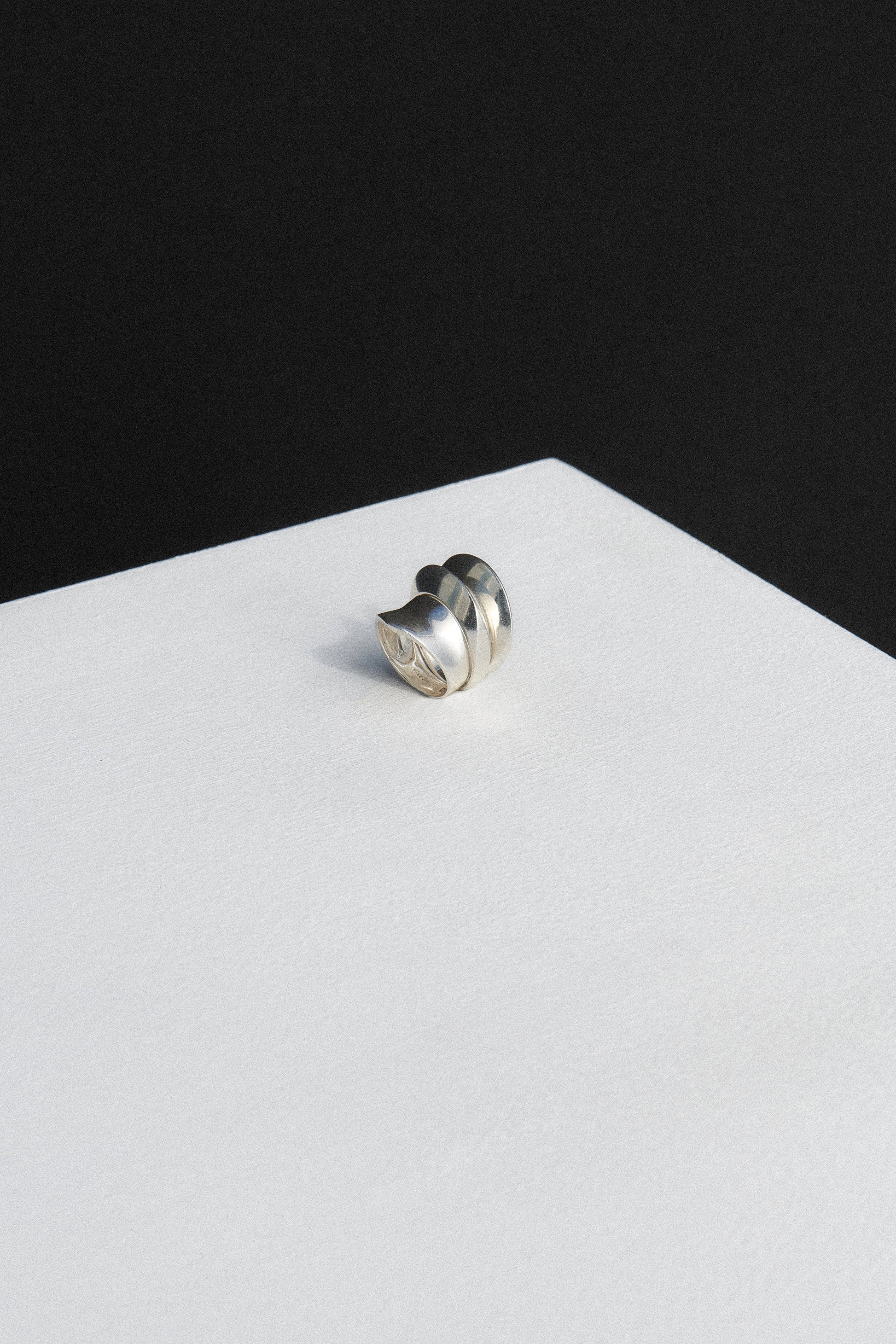 DISC AND DIMPLE RING SET