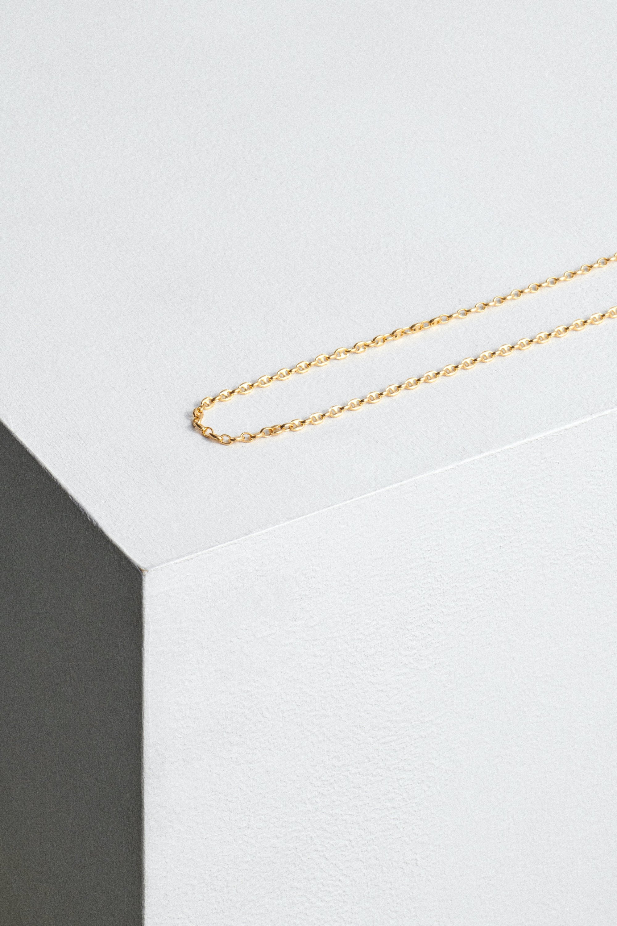 18K GOLD ESSENTIAL CHAIN