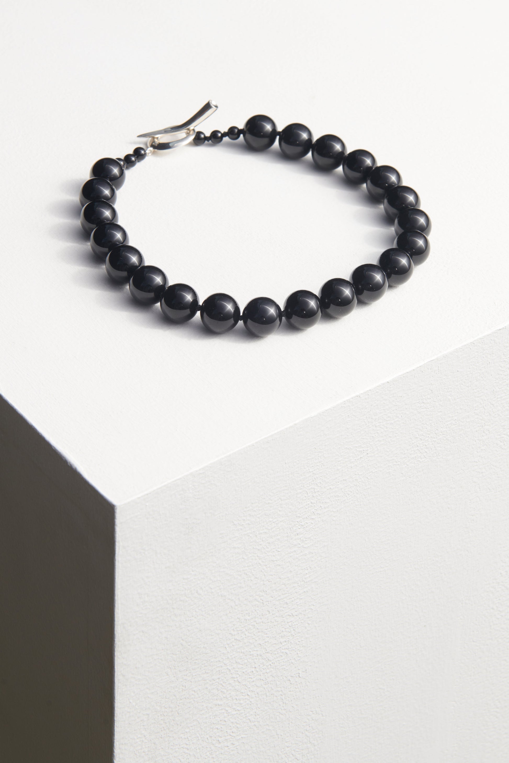 MEDIUM BOULE COLLAR IN ONYX