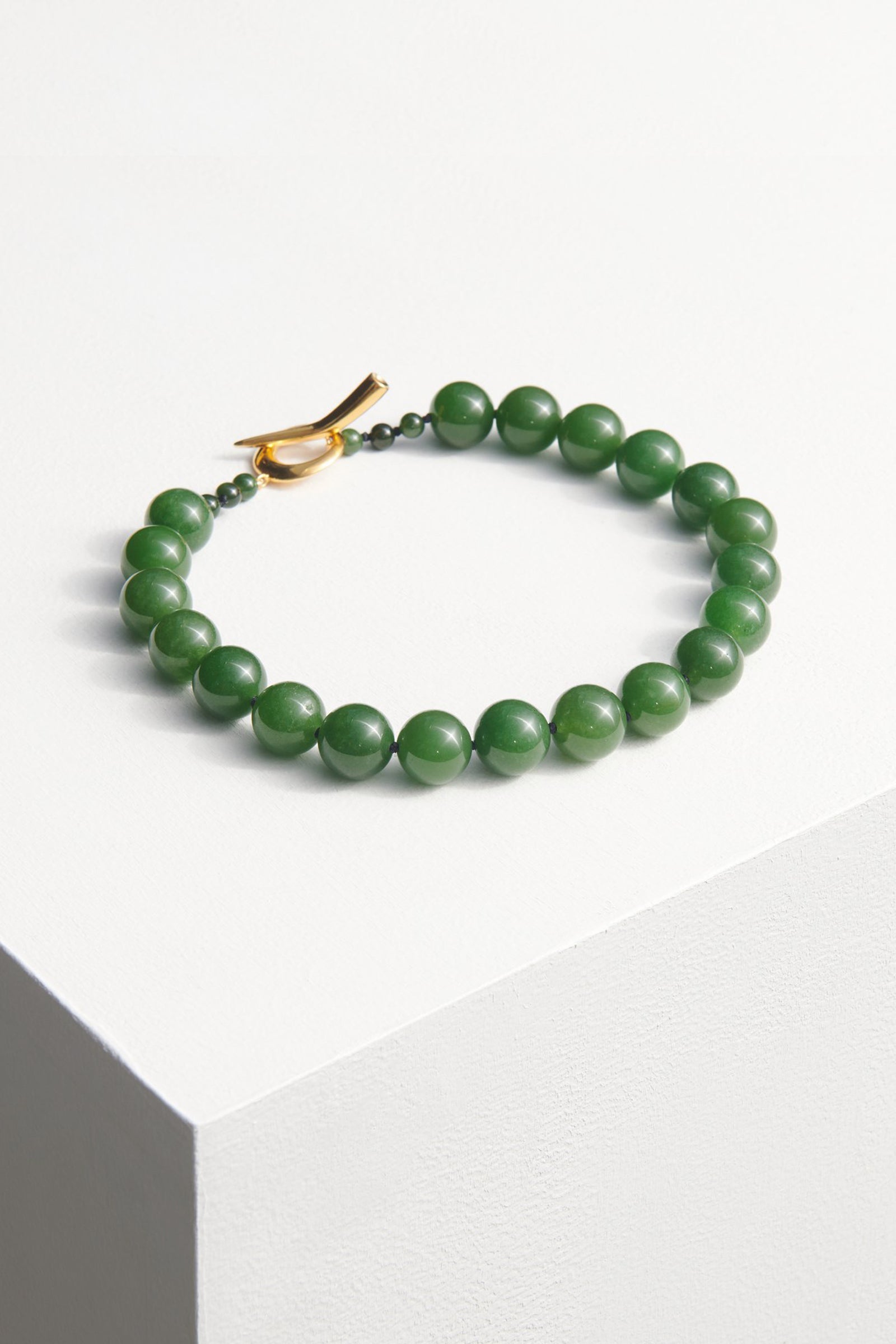 MEDIUM BOULE COLLAR IN JADE