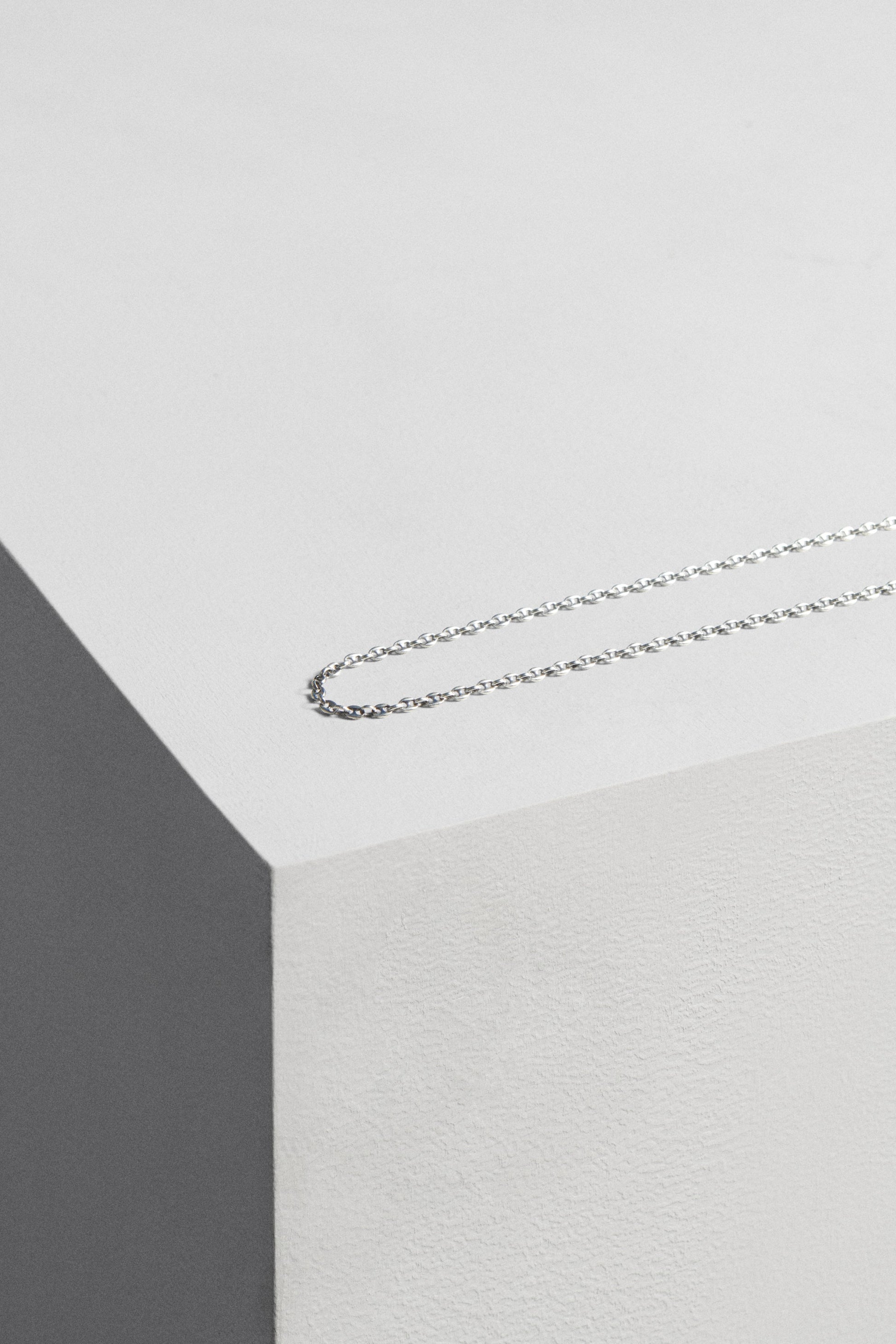 CLASSIC DELICATE CHAIN | MEN'S