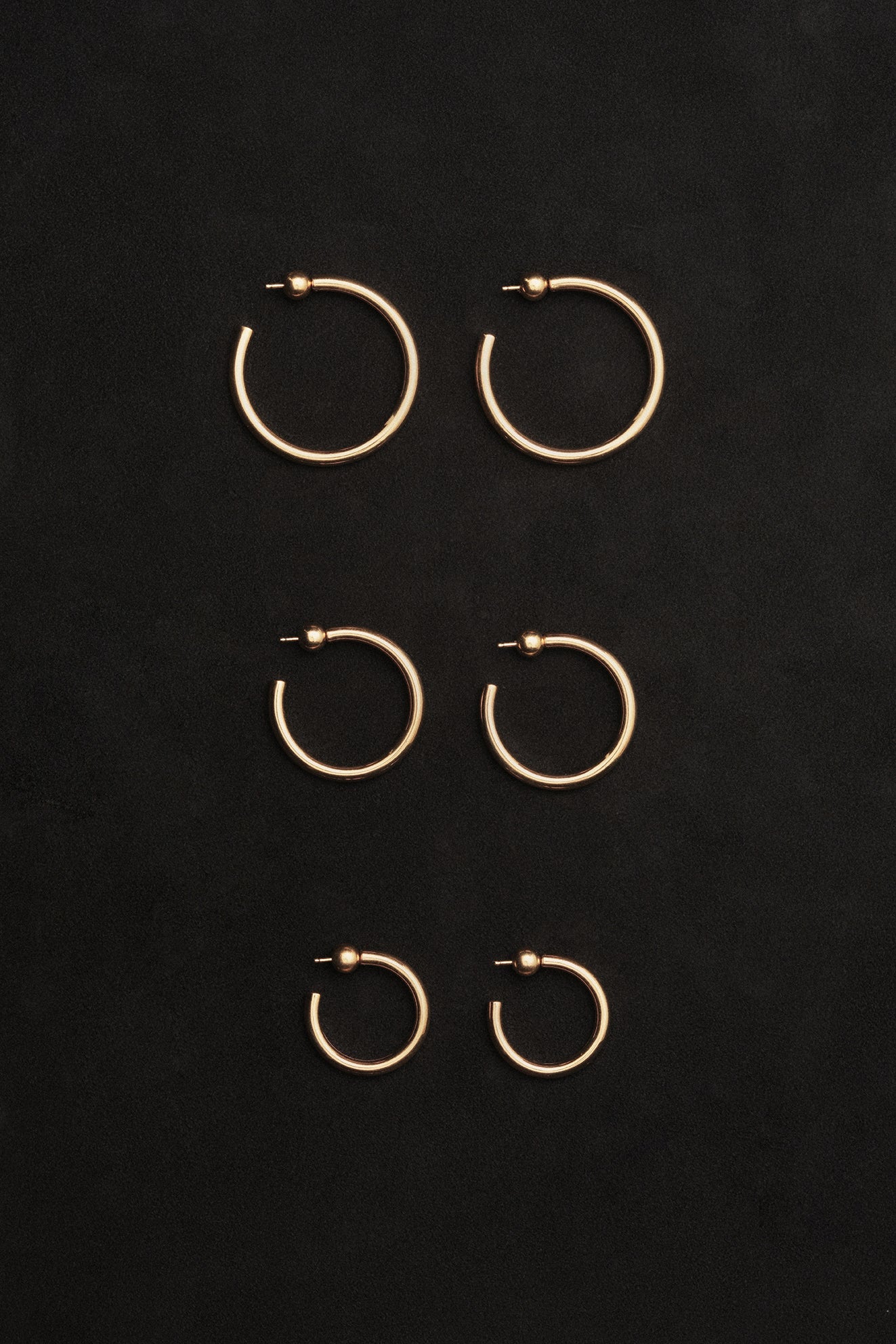 SMALL CLARA HOOPS