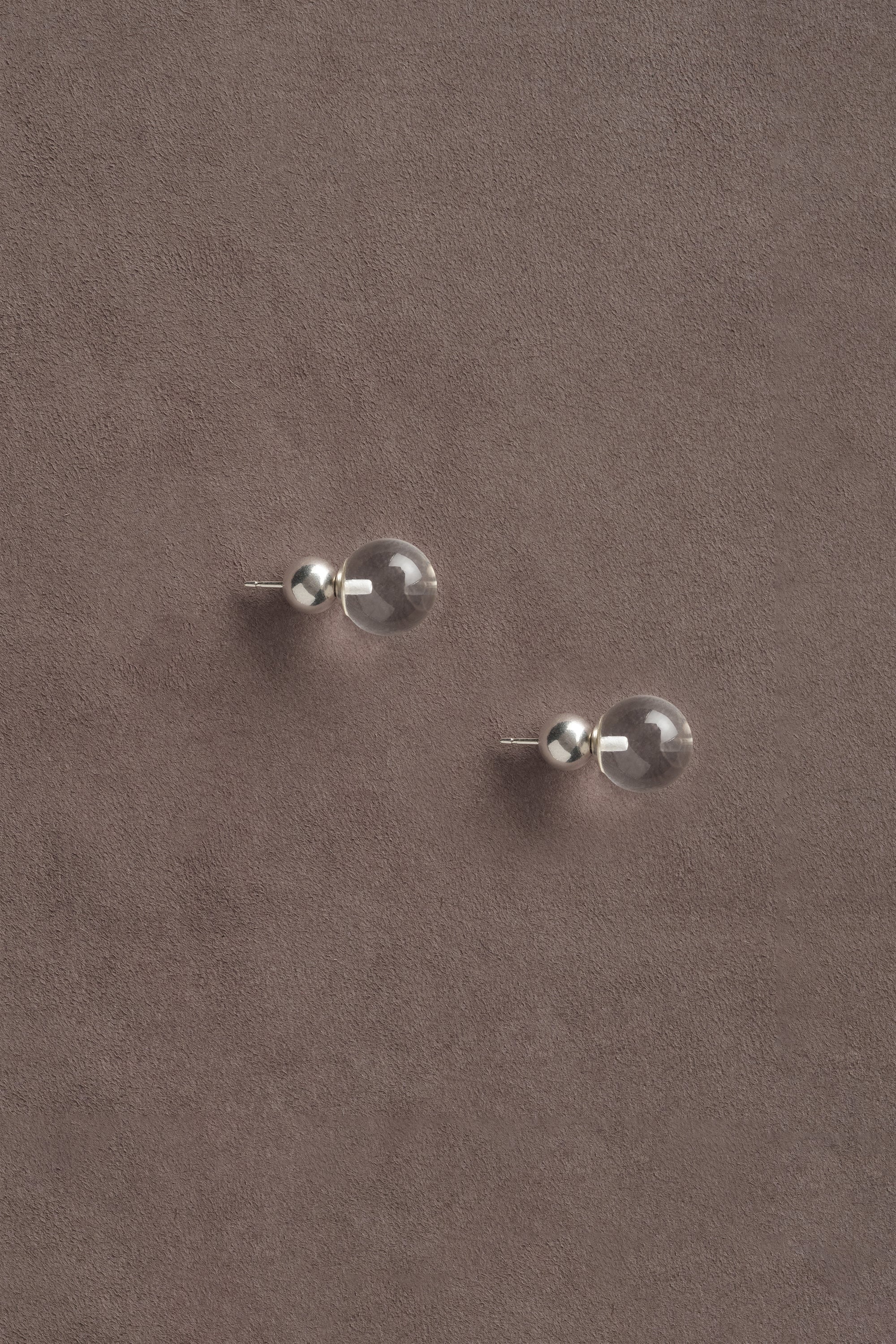 QUARTZ BOULE STUDS