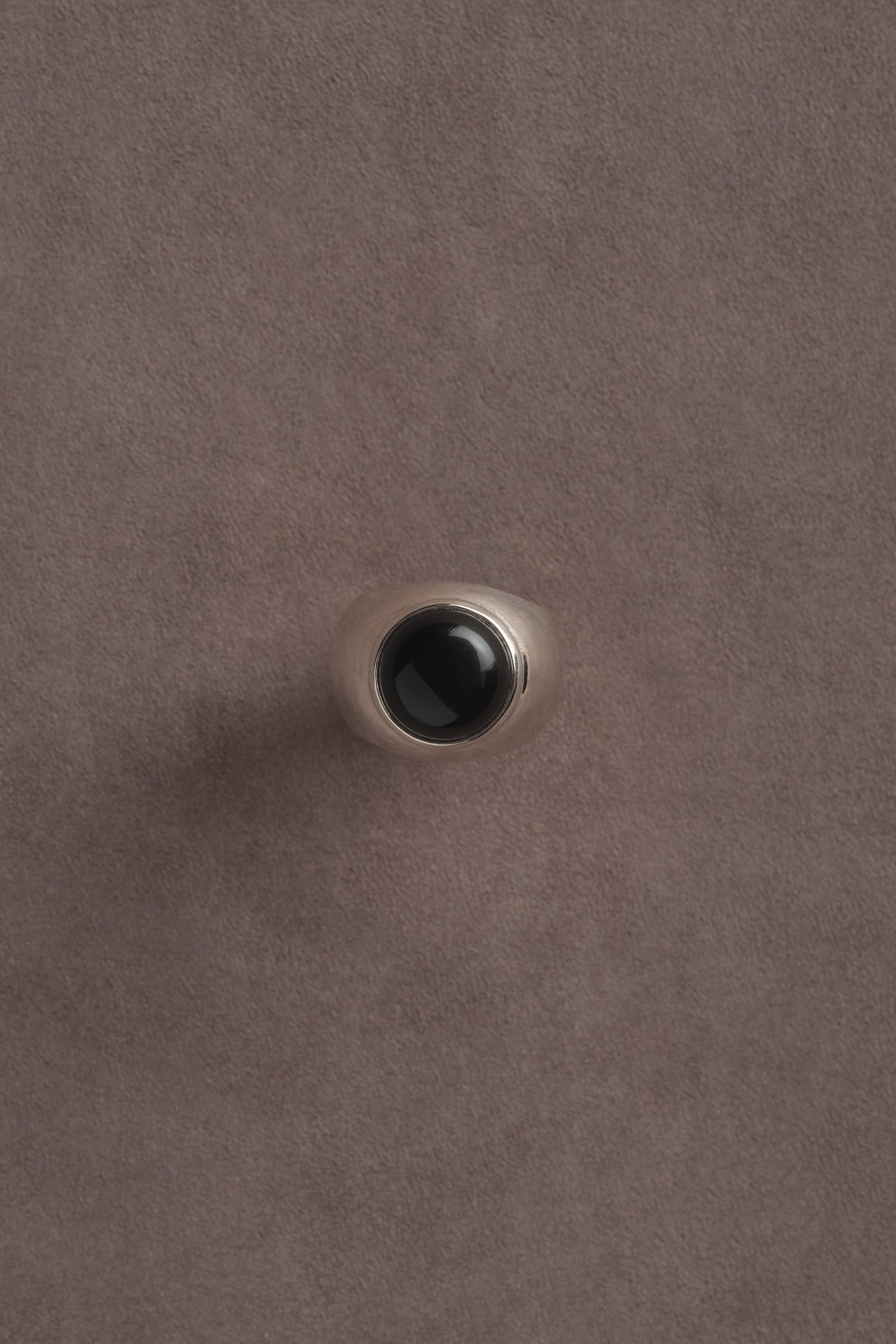 LARGE ONYX DEREN RING
