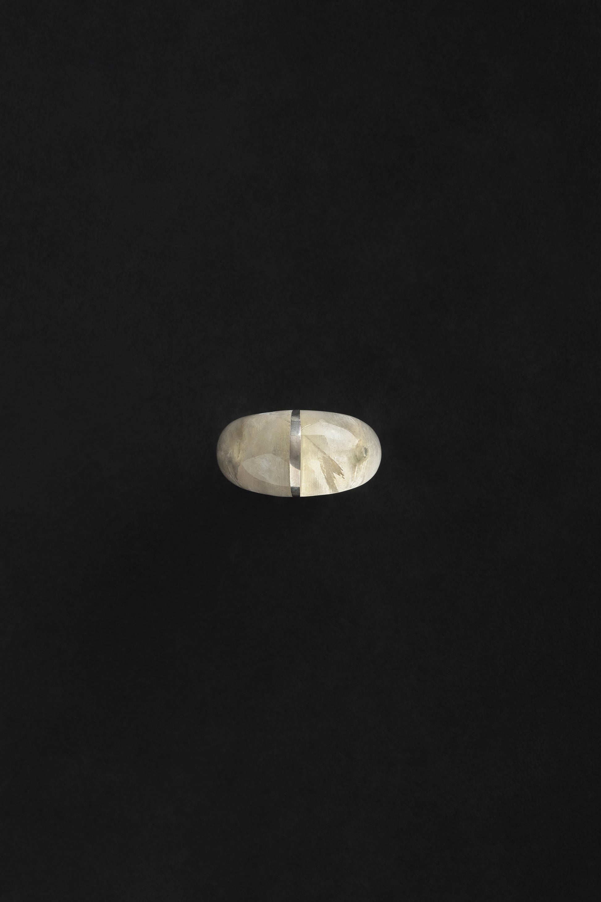 QUARTZ DIVISION RING