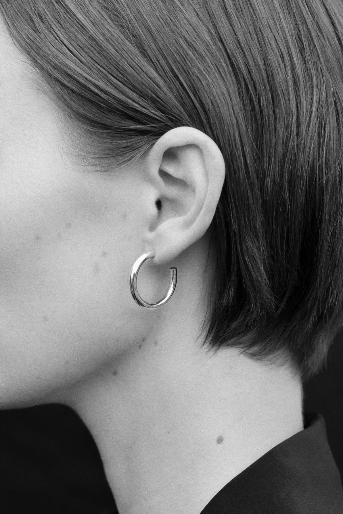 PETITE CLARA HOOPS