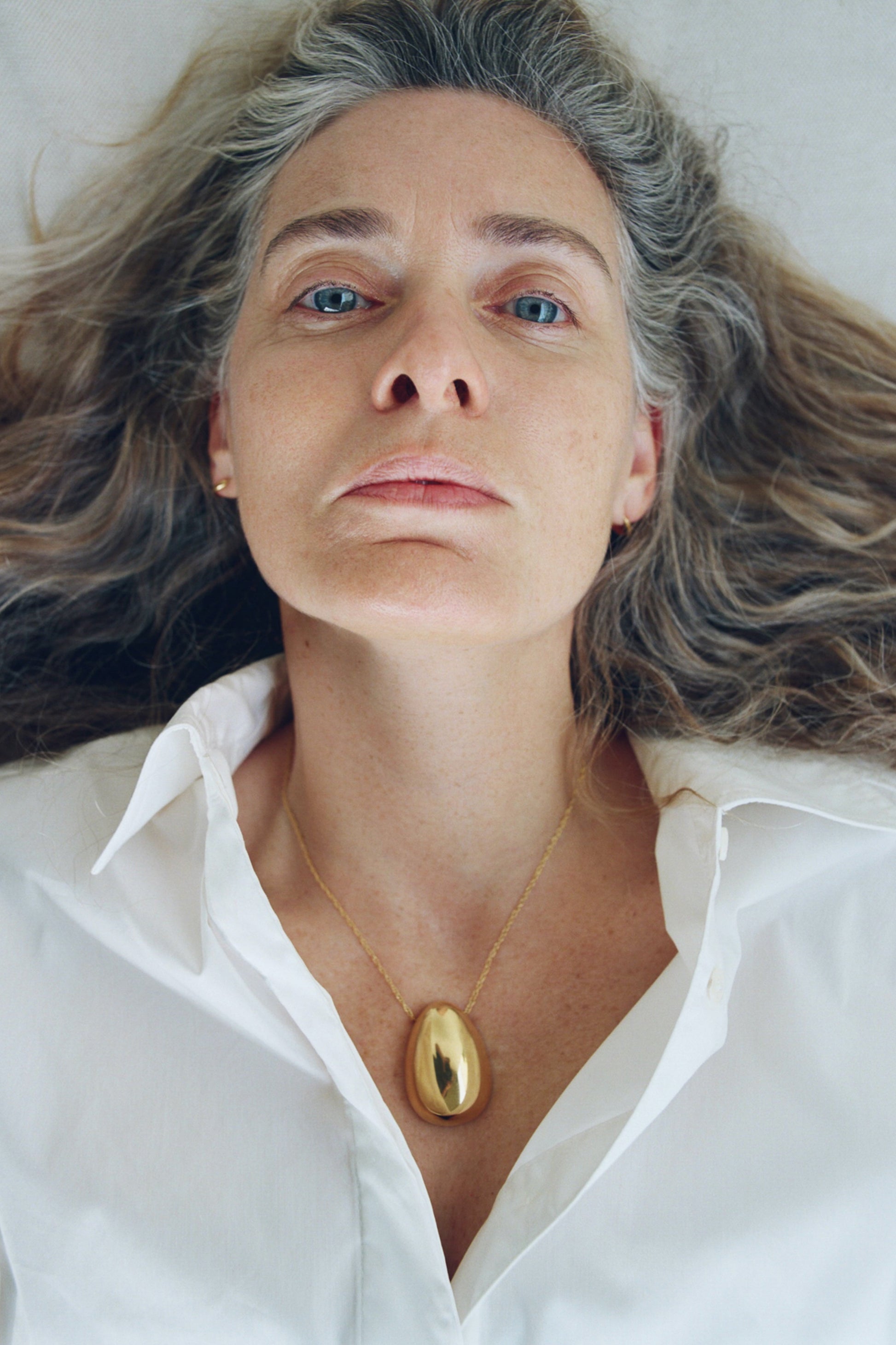 18K GOLD EGG PENDANT