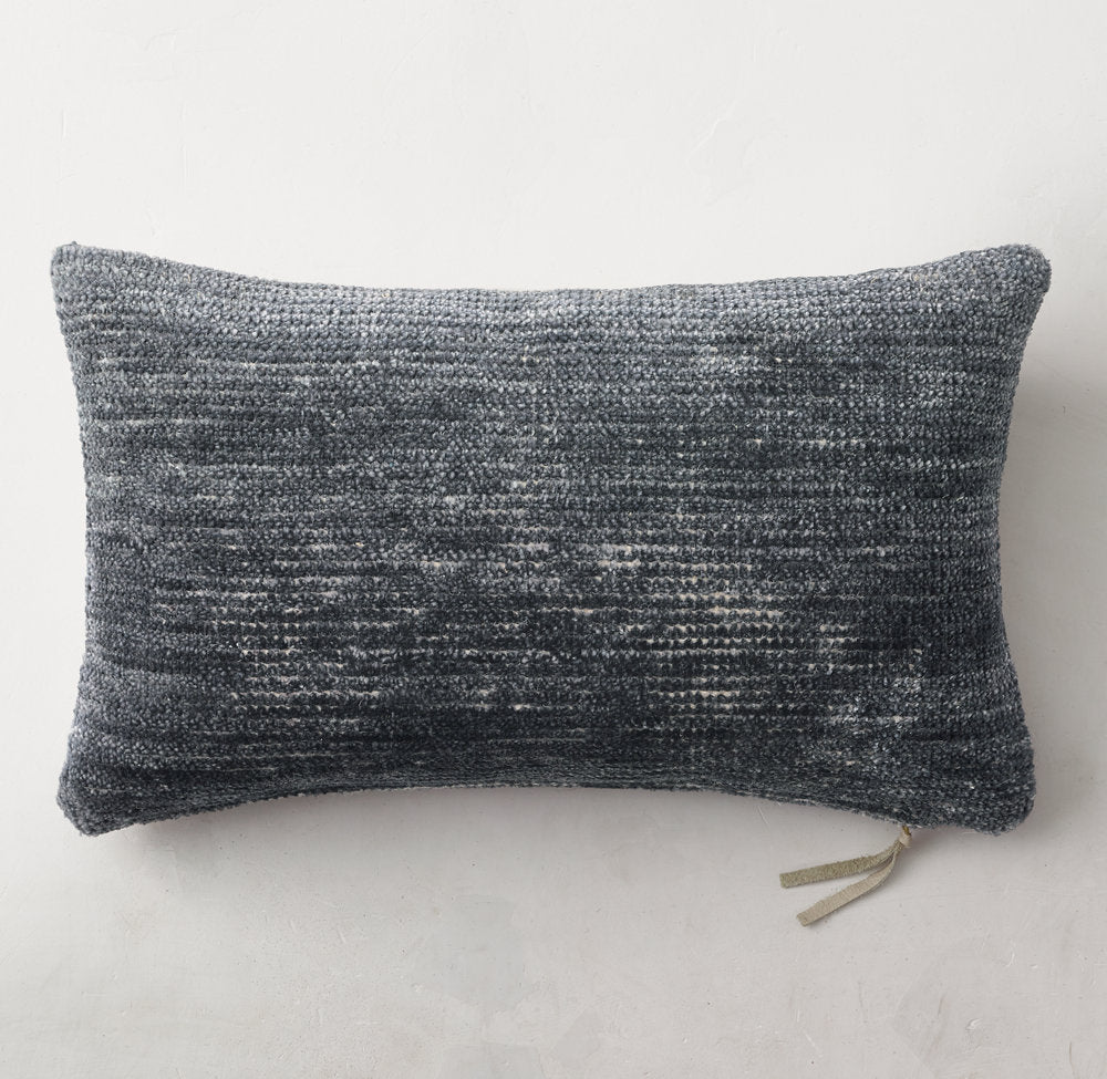 HAND-KNOTTED MÉLANGE SOLID PILLOW COVER - LUMBAR