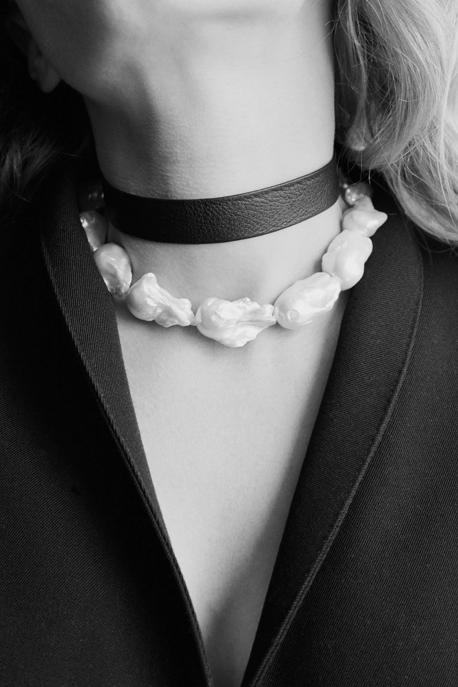 BAROQUE PEARL COLLAR